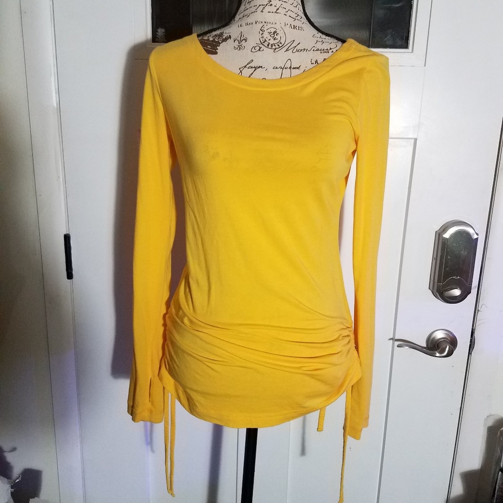 Zinni by Garnet Hill Yellow XS Activewear Top